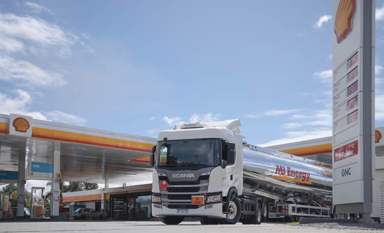Un-camion-a-GNC-distribuira-combustibles-a-Estaciones-de-Servicio-Shell